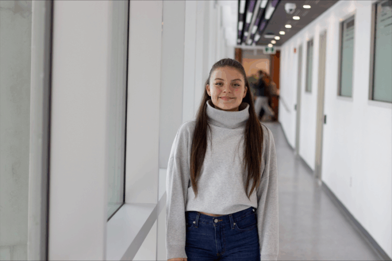 Graduate Student Clara Bonneville: Analysis of the Imposter Phenomenon in Adolescence