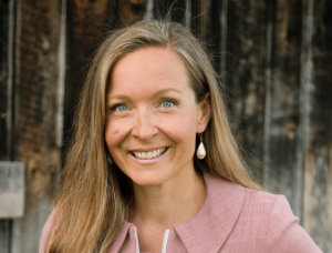 Dr. Jessica Riddell