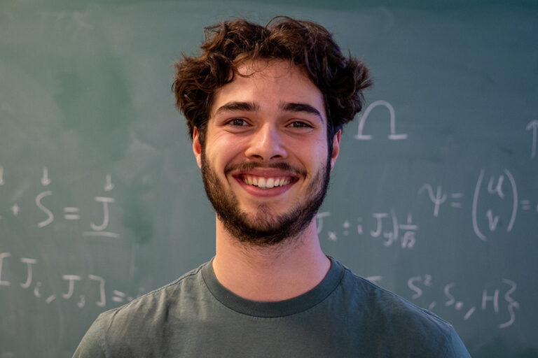 Felix Migneault at the PSI Start physics program at Bishop's University.