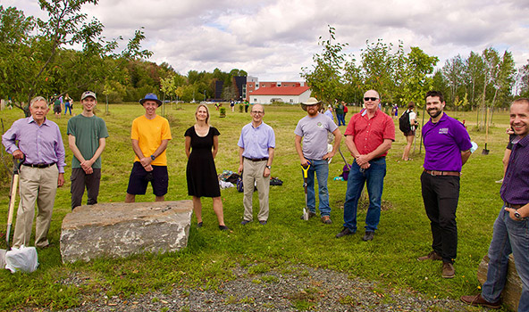 Tree planting group in Fall 2021