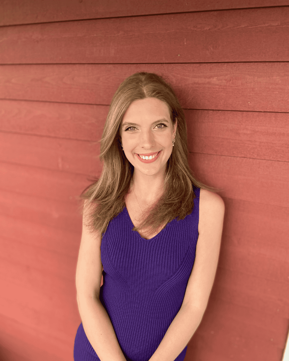 Felicity Burns, the 2022 Young Alumna Award Recipient